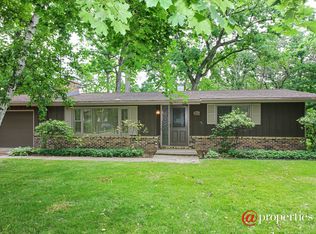 811 Geneva Ln, Fontana, WI 53125