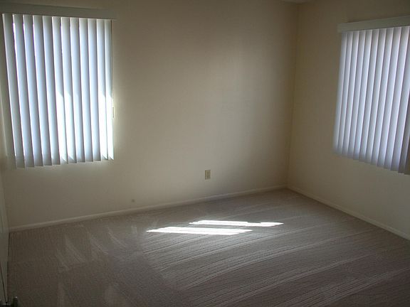 5th image of 3151 Luna Ave