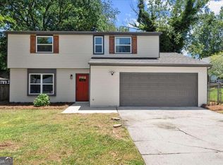 5235 Long Green Ln, Stone Mountain, GA 30088