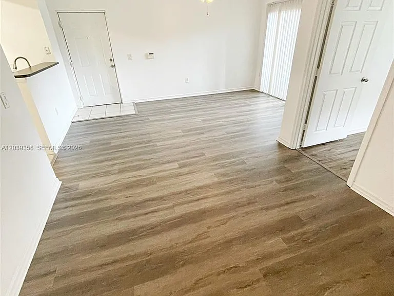 4081 San Marino Blvd #206 — Photo 3