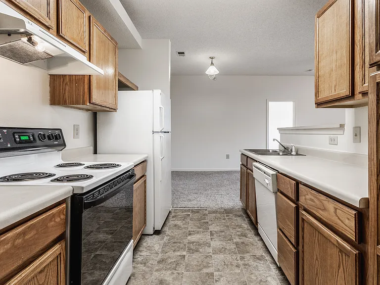 Polo Run Apartments — Photo 20