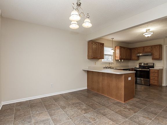 4th image of 1506 Egret Ln