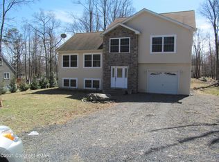 115 Lehman Rd, Bushkill, PA 18324