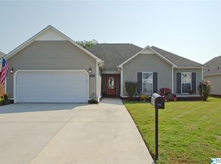 3911 Boxwood Ln SW, Decatur, AL 35603