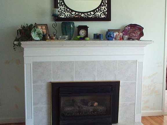 Living room mantle