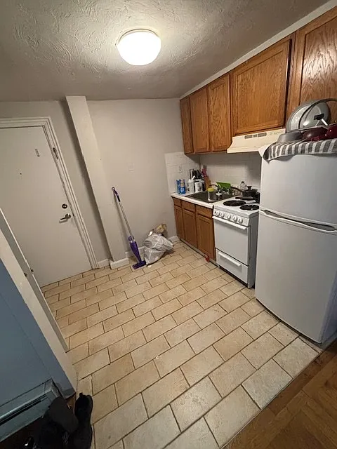 Studio, 400 sqft, $1,775 — Photo 4
