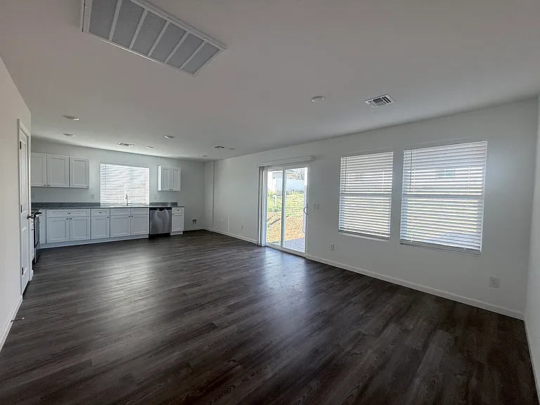 20154 E Prickly Pear Dr — Photo 5