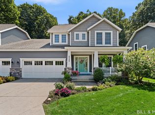 6540 Old Singapore Trl, Saugatuck, MI 49453