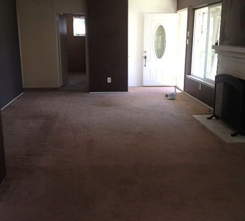 3rd image of 6933 Lincoln Oaks Dr