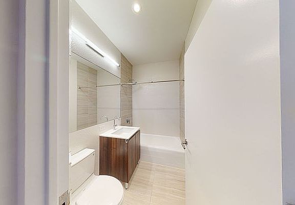 5th image of 15 Park Row APT 15J