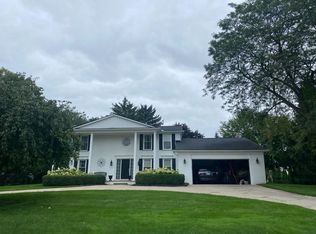269 Longford Dr, Rochester Hills, MI 48309
