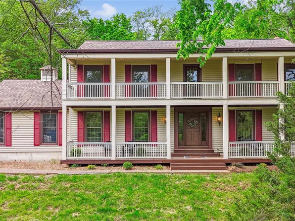 929 Saint Paul Rd, Ballwin, MO 63021