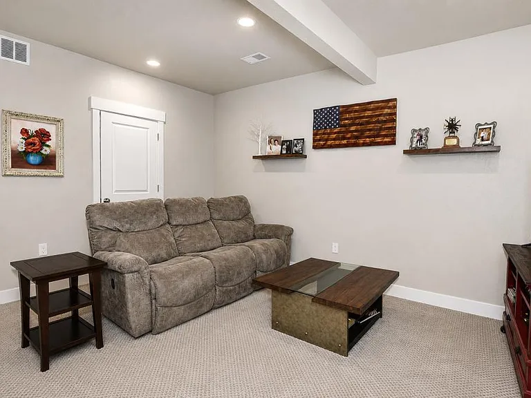 6245 Vernazza Way — Photo 35