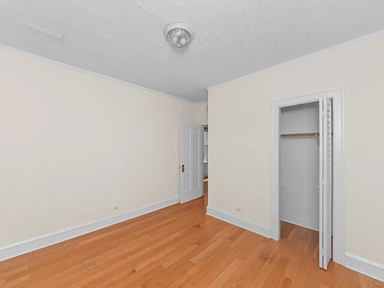 2347 W Fullerton Ave #3 — Photo 5