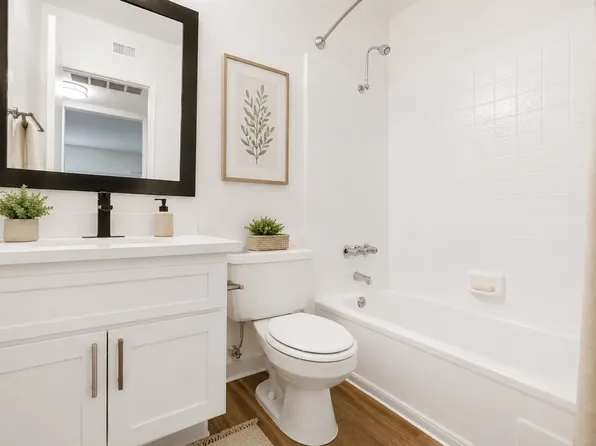 Chateau Vincennes, 18541 Vincennes St APT 107, Northridge, CA 91324