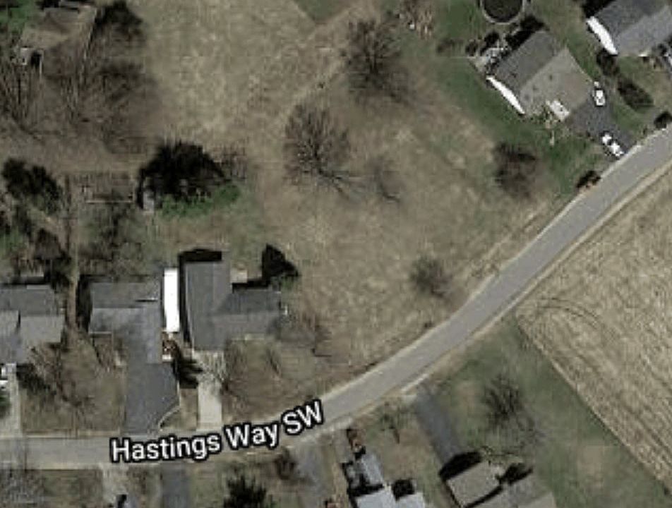 2nd image of 129 Hastings Way SW