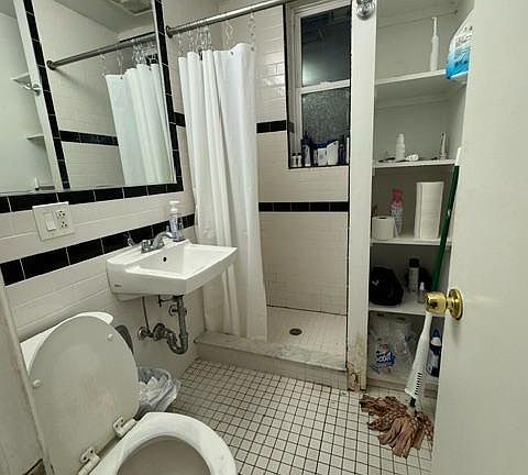 3rd image of 51 Westland Ave #8