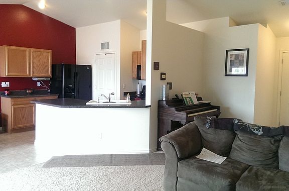 3rd image of 641 Eagle Cir