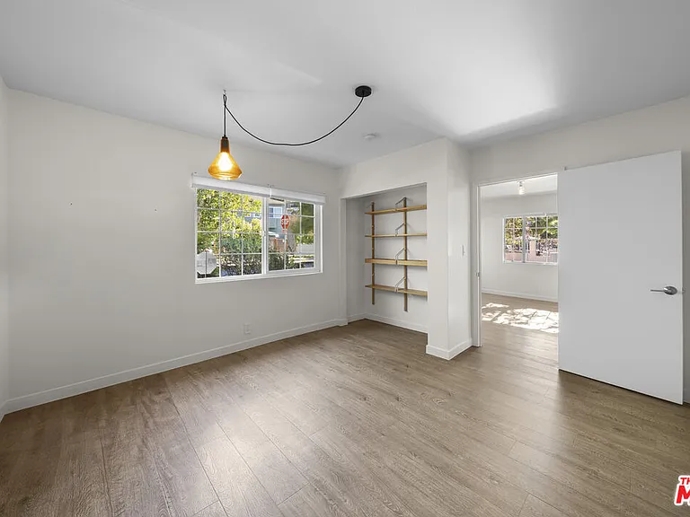 951 N Hoover St #951 — Photo 8