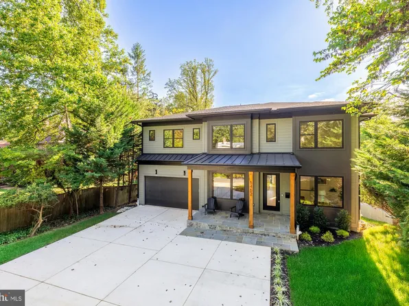 5452 Mohican Rd, Bethesda, MD 20816