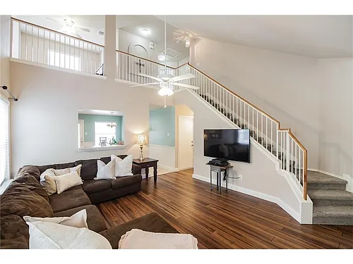 1025 King Cotton Ln Photo 1