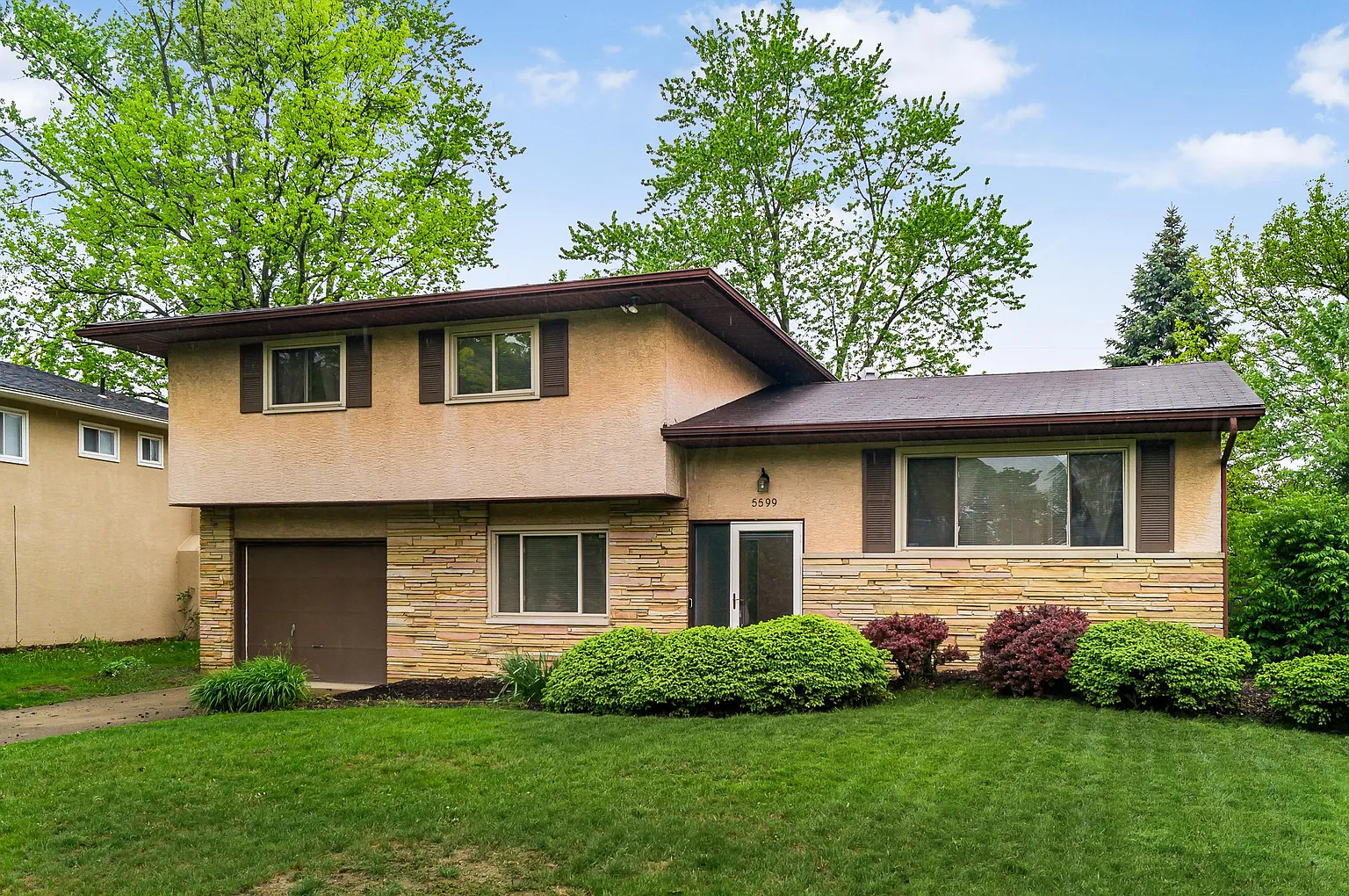 5599 Satinwood Dr photo 1