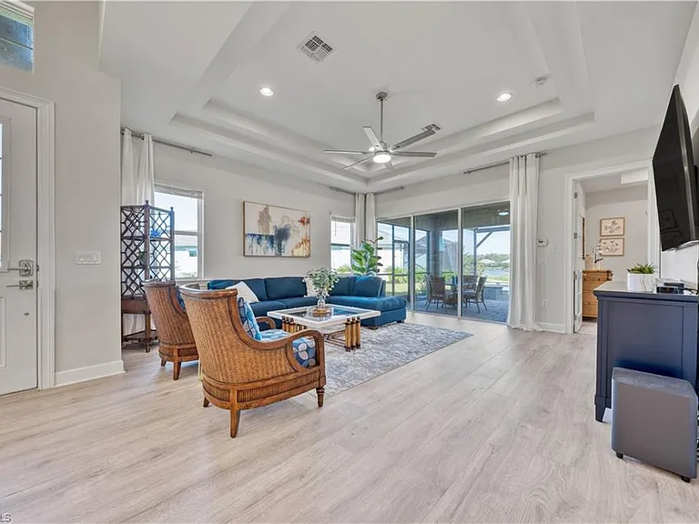 6421 Carnival Rd — Photo 4