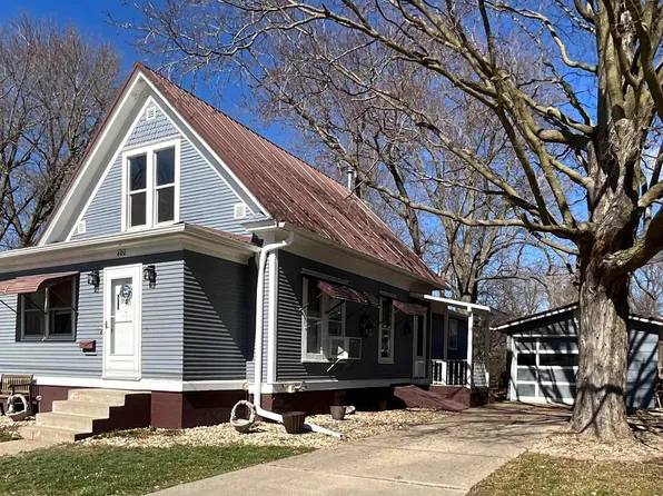 600 W McDonough St, Macomb, IL 61455