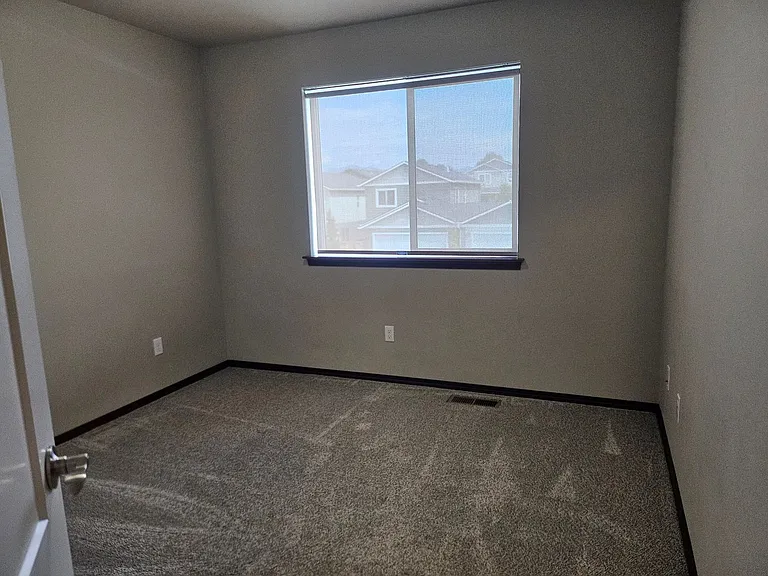 482 S Kansas Loop — Photo 22