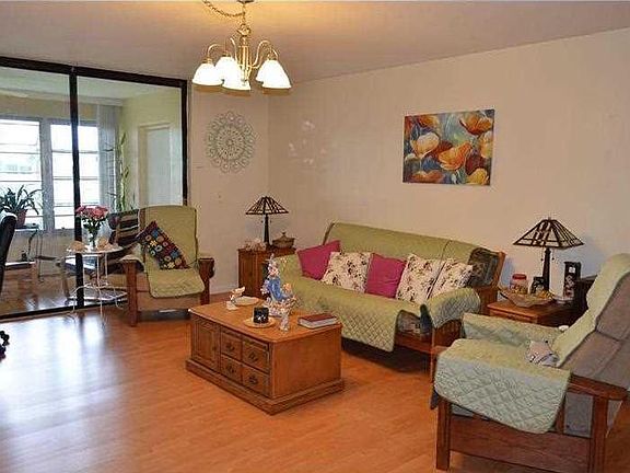 5th image of 7310 NW 18th St APT 207