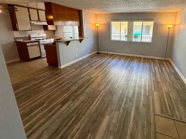 739 Saint Louis Ave, Long Beach, CA 90804