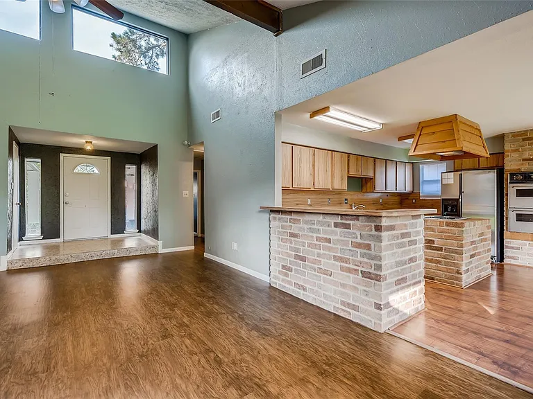 946 Mesa Terrace Dr — Photo 7