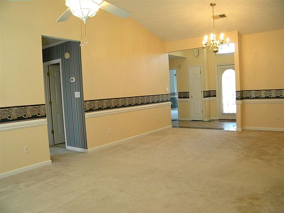 5th image of 206 Lynhaven Dr