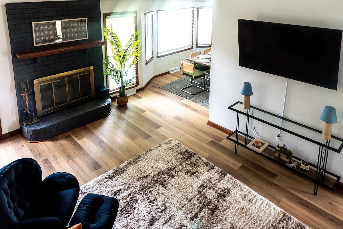 3 bed, 1275 sqft, $4,500 — Photo 2