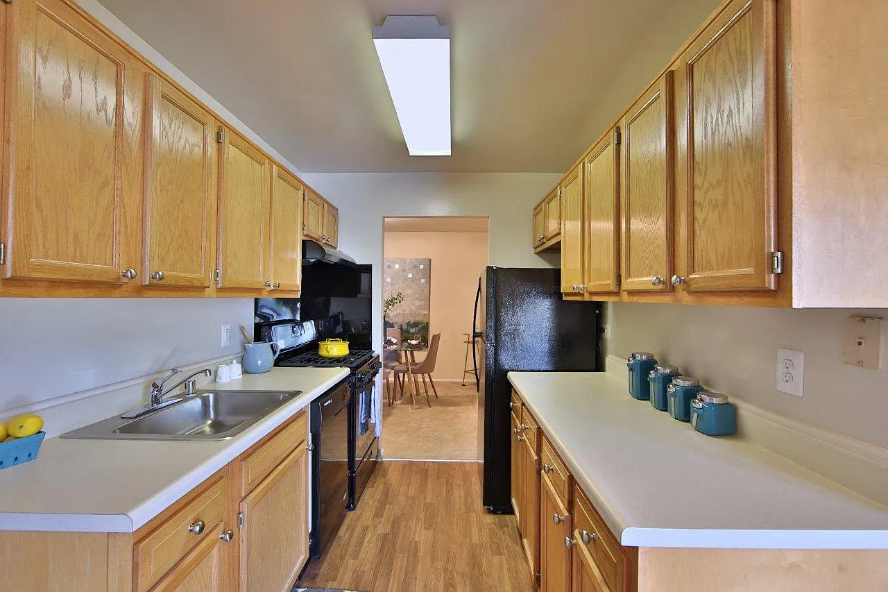 Carriage Hill Apartment Homes — Photo 4