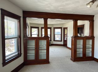 2-22 Darlingdale Ave, Pawtucket, RI 02861