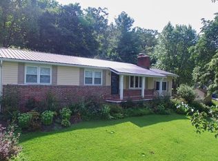 7647 Dollyhyde Rd, Mount Airy, MD 21771