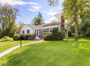 10 Dell Rd, Scarsdale, NY 10583