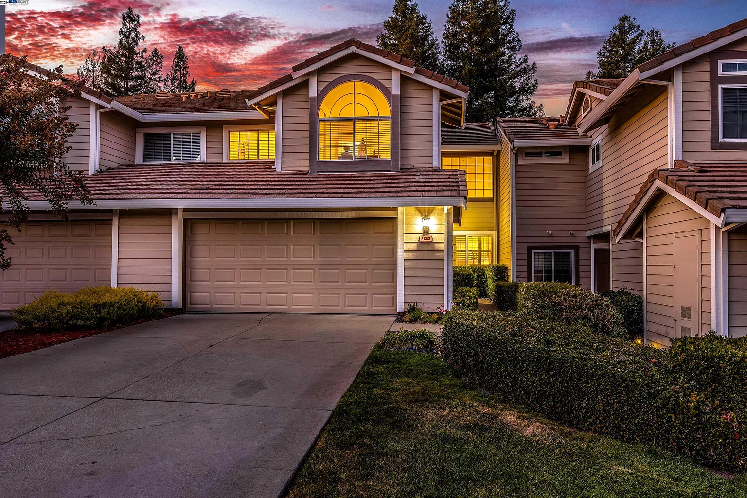3868 Inverness Way photo 1