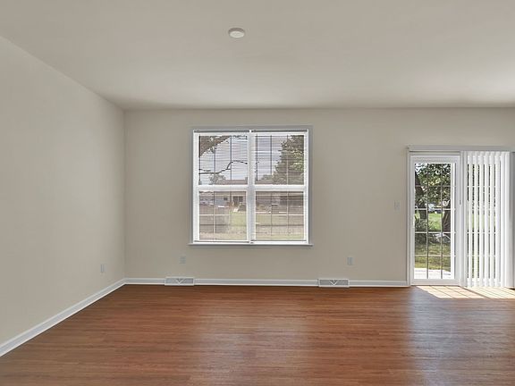 2nd image of 137 Revolutionary Blvd