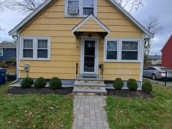 48 Savannah Ave, Mattapan, MA 02126