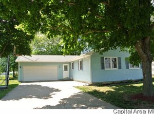 207 Ash St, Chapin, IL 62628