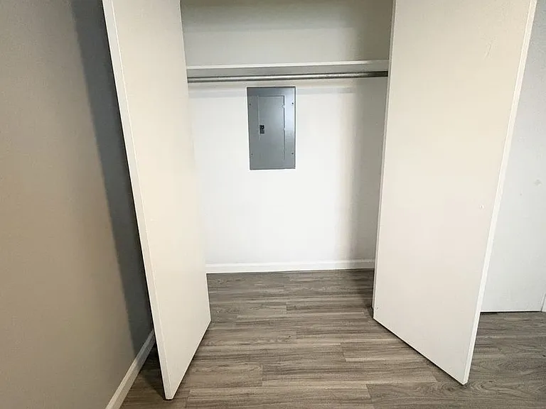 25 S Morrison St — Photo 10