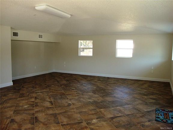 4th image of 2258 N Florida Ave