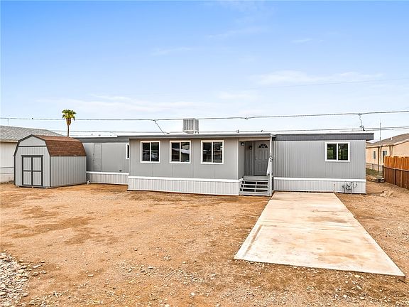 2nd image of 1846 Hualapai Drive