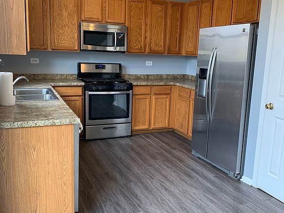 3rd image of 3371 Kentshire Cir