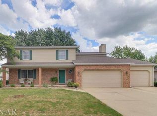 2511 Keystone Rd, Bloomington, IL 61704