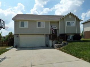11514 N Windsor Ave, Kansas City, MO 64157