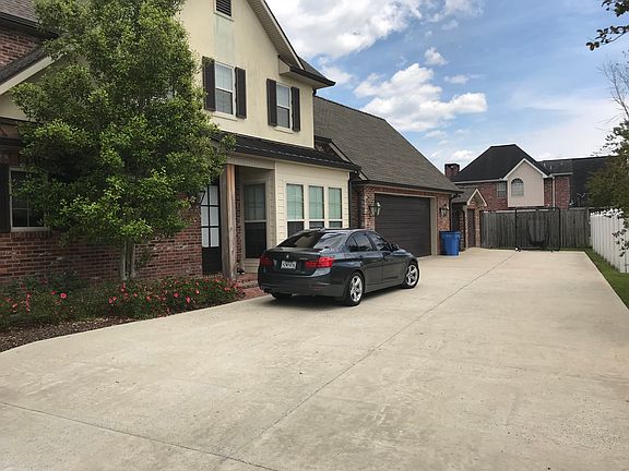 4th image of 407 Renwick Blvd
