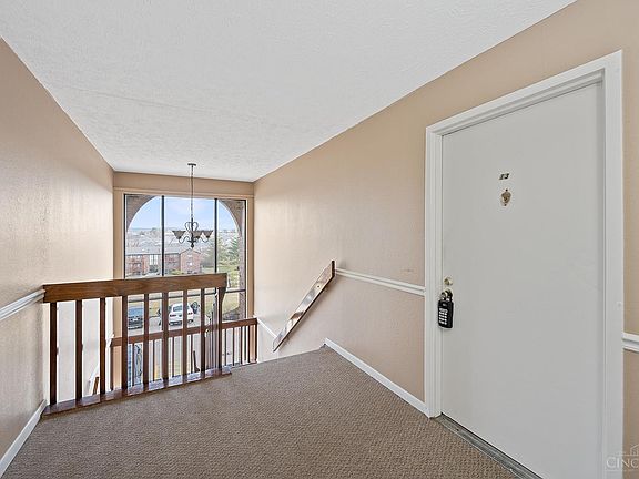 2nd image of 9513 Woodland Hills Dr Unit 9513